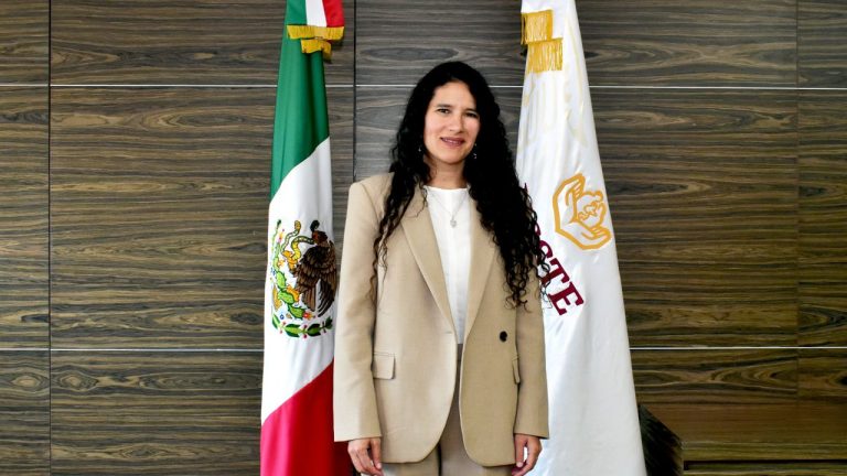 Designan a Bertha Alcalde como nueva directora del ISSSTE