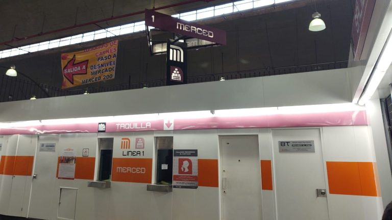 Atacan con machete a hombre por intentar impedir robo en la Merced