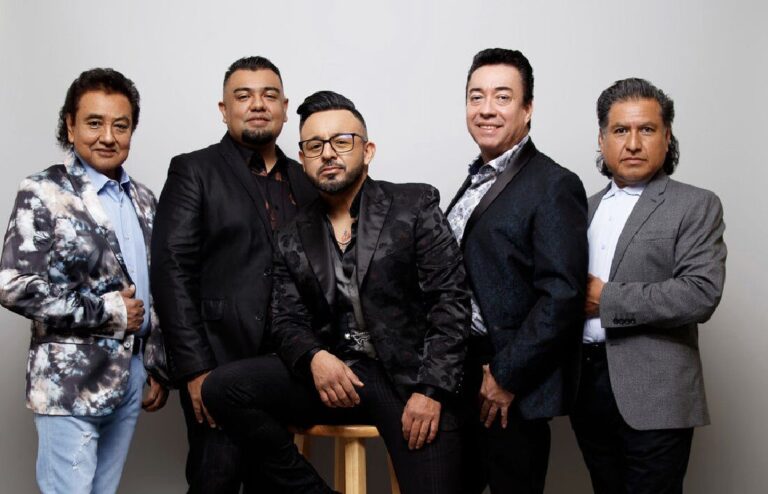 LA ARENA CDMX RECIBE A BRYNDIS Y LOS YONICS ZAMACONA EN UNA NOCHE DEDICADA AL AMOR Y LA NOSTALGIA